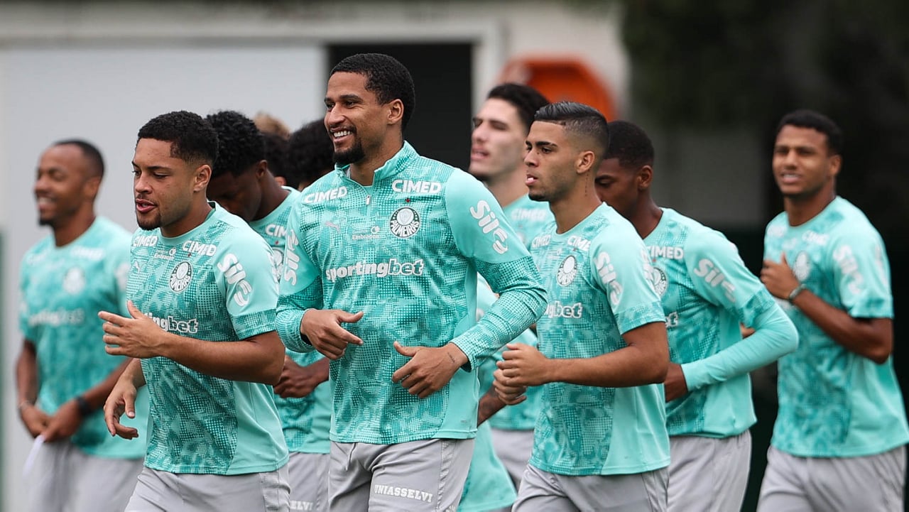 Palmeiras pode ganhar seis desfalques para o clássico contra o Corinthians Palmeiras pode ganhar seis desfalques para o clássico contra o Corinthians