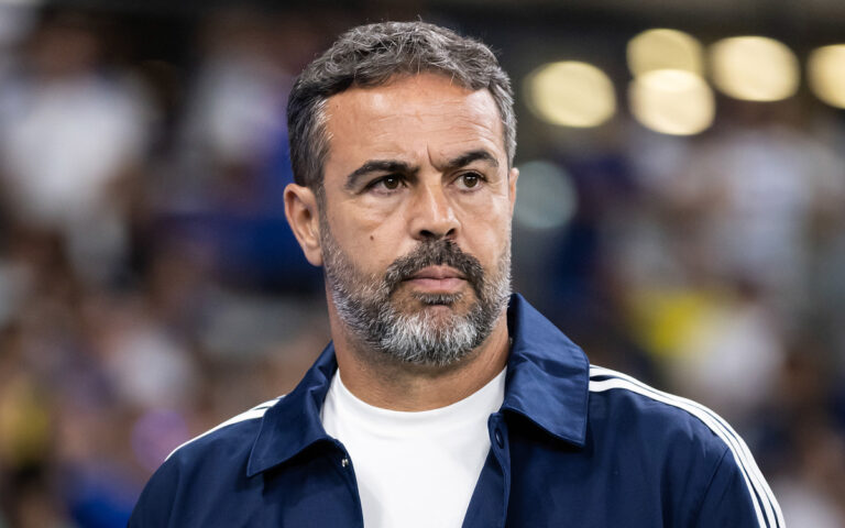 Cruzeiro: Artur Jorge é sincero ao falar sobre Felipe Morais e Zé Lucas Cruzeiro: Artur Jorge é sincero ao falar sobre Felipe Morais e Zé Lucas