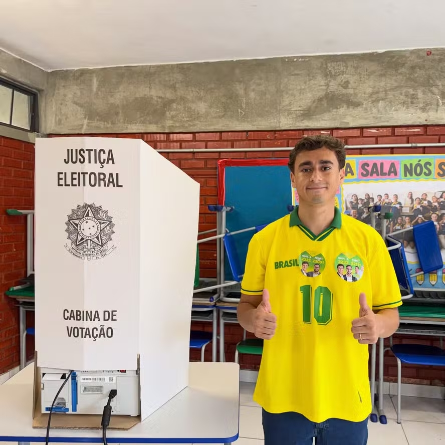 Nikolas Ferreira se torna o deputado federal mais votado da história do Brasil Nikolas Ferreira se torna o deputado federal mais votado da história do Brasil