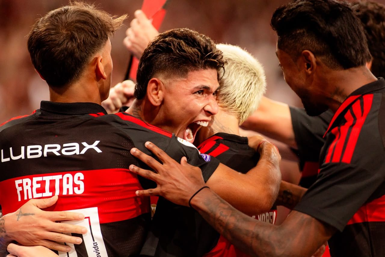 Torcida do Flamengo faz Rede Globo ter ótima audiência Torcida do Flamengo faz Rede Globo ter ótima audiência