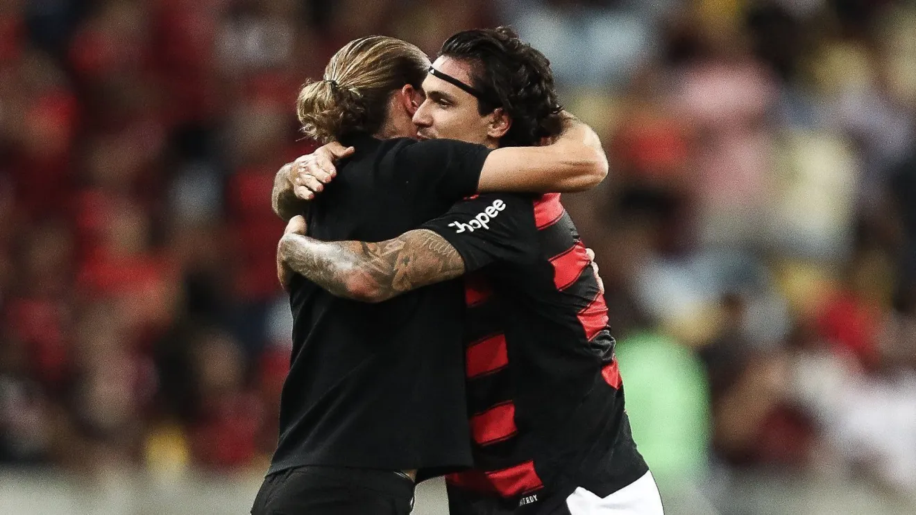 Filipe Luís é sincero ao falar sobre Pedro, do Flamengo Filipe Luís é sincero ao falar sobre Pedro, do Flamengo