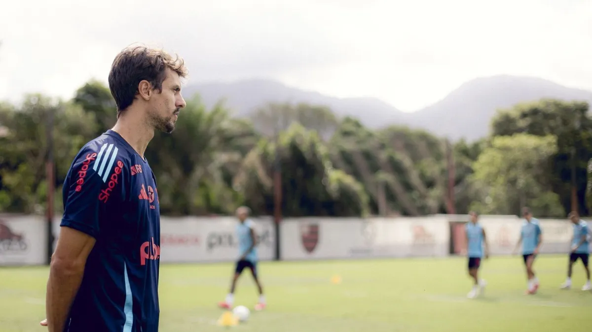 Rodrigo Caio é procurado para trabalhar em outros times do Brasil Rodrigo Caio é procurado para trabalhar em outros times do Brasil